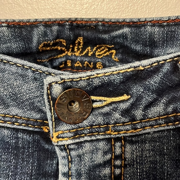 Silver Jeans Toni Style 32/33 Altered length - Picture 2 of 3